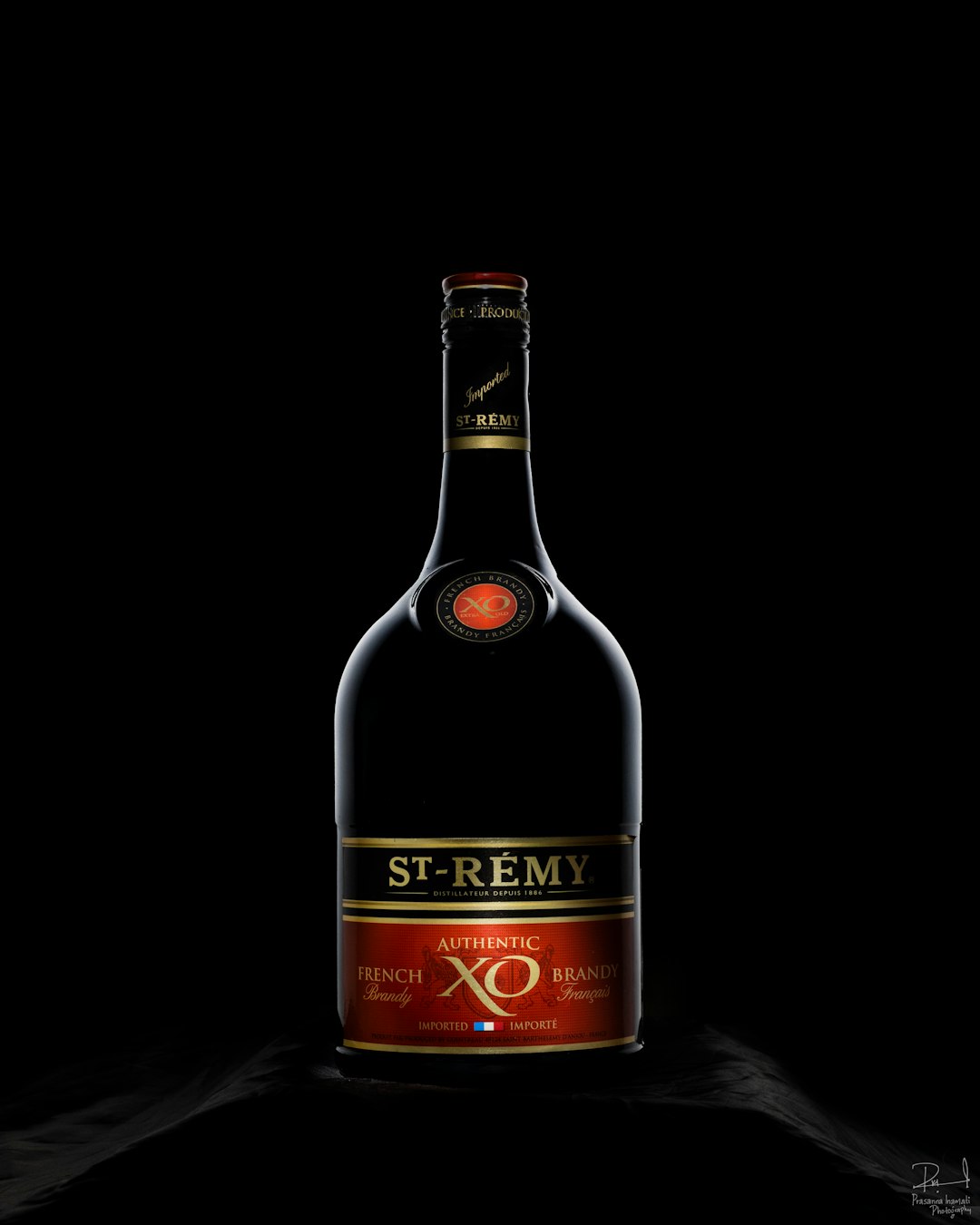 When Product Photography Meets 3D: Our Hybrid Visualization Approach